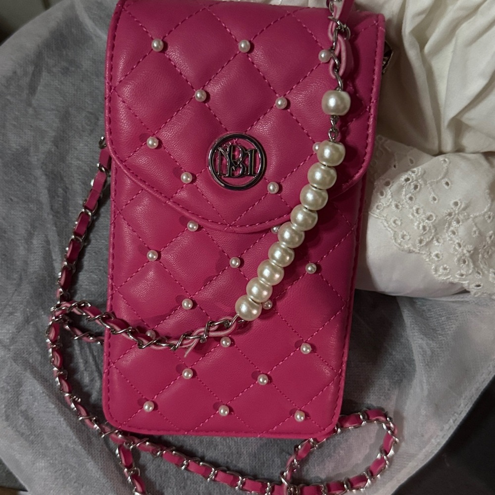 Bash pry nischka Cellphone Crossbody Bag